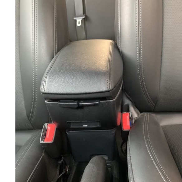 ( Loại 1) Hộp tỳ tay xe Fadil loại chỉ Đen Cao Cấp [ 2 Ngăn Đựng - 4 Cổng USB ]