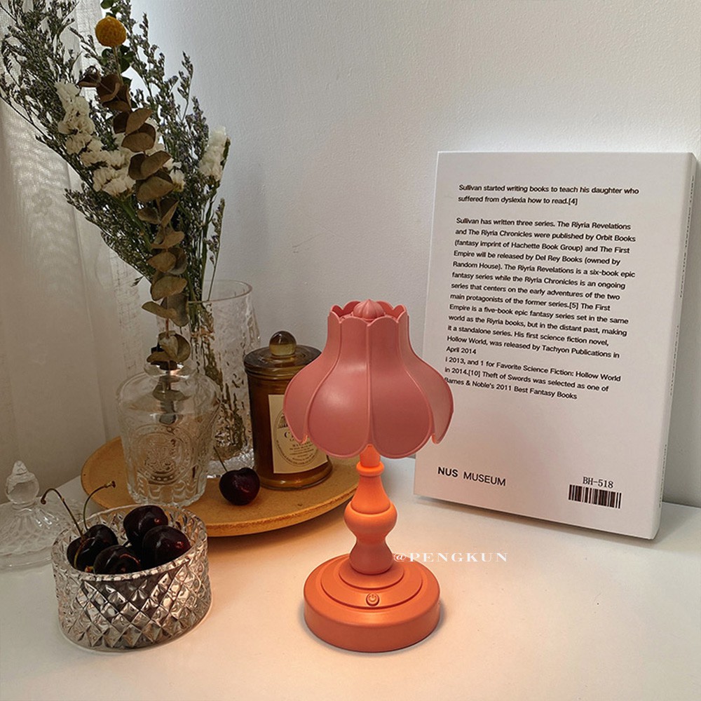 Đèn Ngủ Để Bàn Hình Hoa Sen Nhiều Màu Phong Cách Cổ Điển Hỗ Trợ Sạc USB