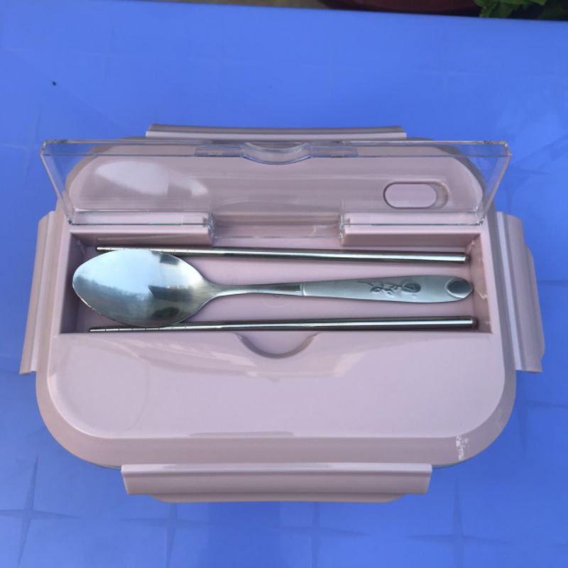 Hộp Cơm thủy tinh 3 Ngăn Kèm Đũa Thìa Inox - Giao Màu Ngẫu Nhiên | BigBuy360 - bigbuy360.vn