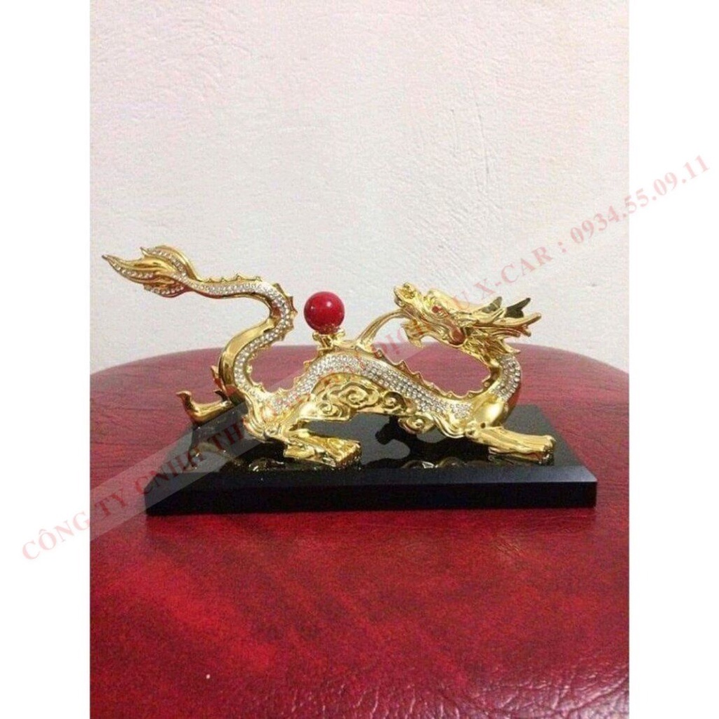 Tượng rồng vàng nhả ngọc phong thủy trang trí trên xe ô tô, xe hơi