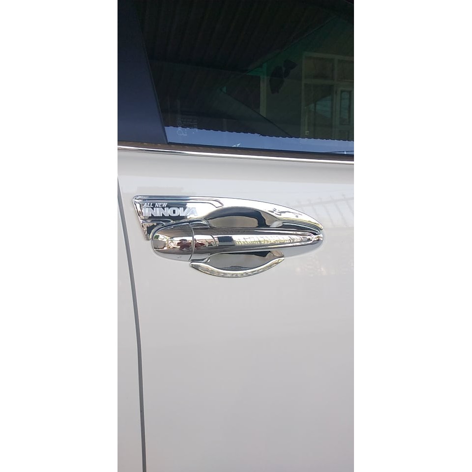 Ốp tay cửa, ốp hõm cửa xe Toyota Innova 2017-2019