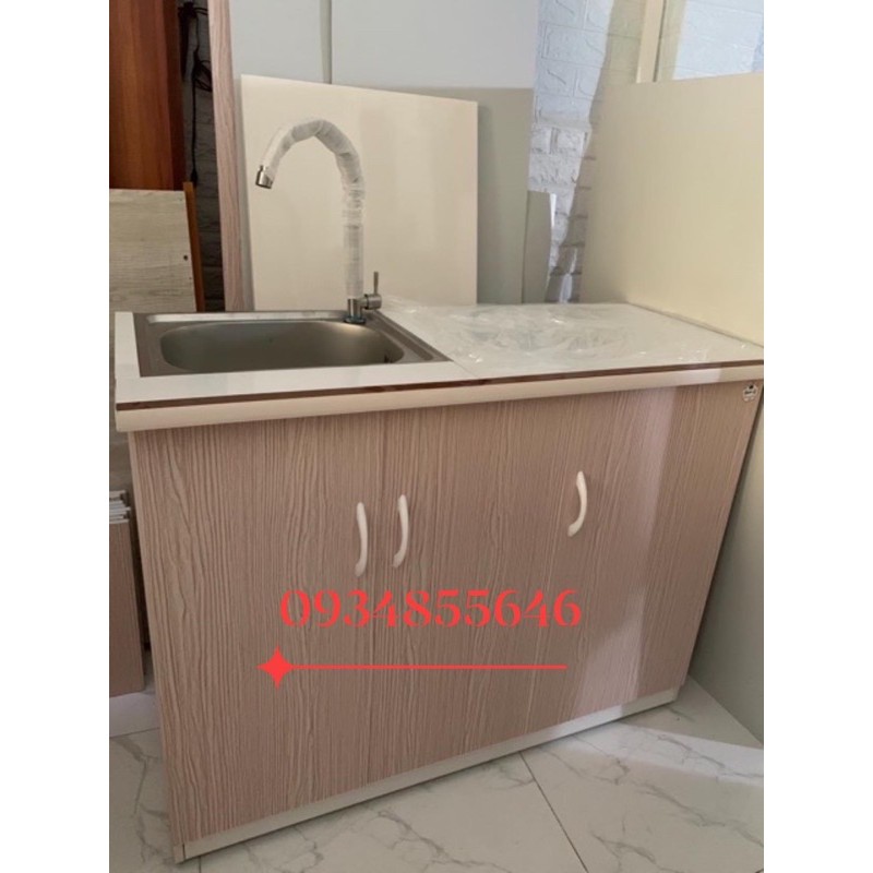 Tủ bếp nhựa đài loan màu vân gỗ có bồn rửa,mặt dán gạch 105x80(TPHCM)