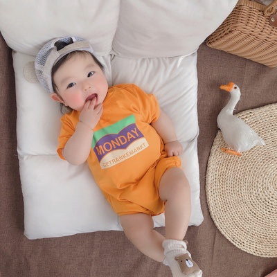 Bộ Áo Liền Quần Ngắn Tay Hoạ Tiết In Chữ Nhiều Màu Xinh Xắn Cho Bé Sơ Sinh