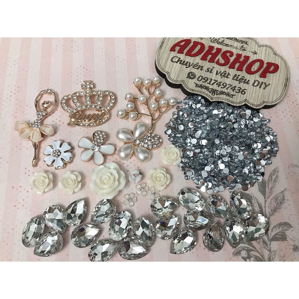 Set búp bê pha lê trắng trang trí ốp điện thoại
