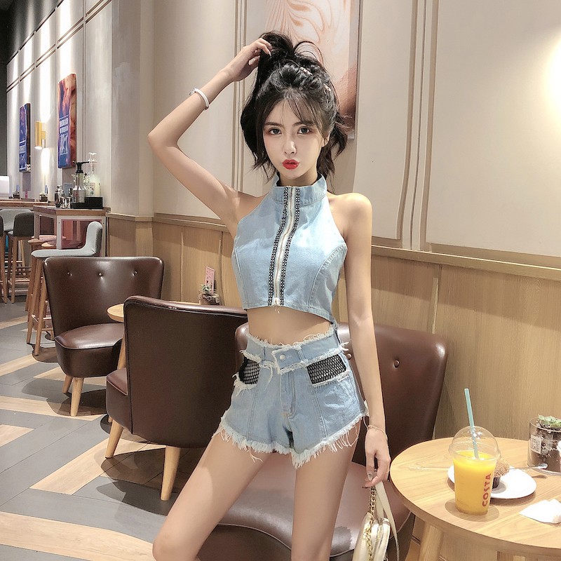 Bộ áo jeans sát nách + quần đùi jeans phối lưới thời trang quyến rũ cho nữ