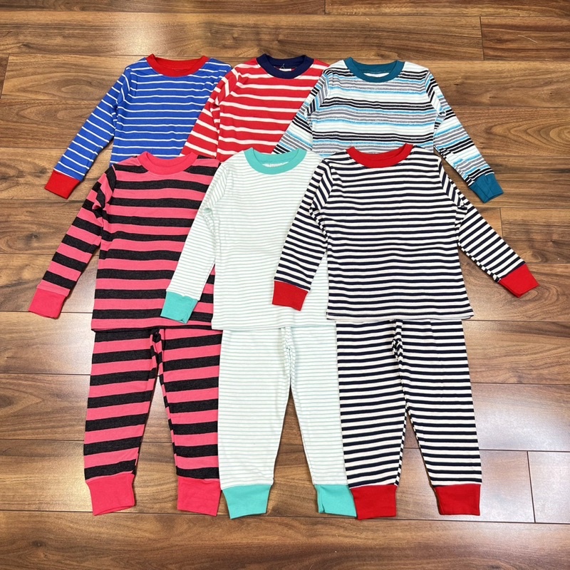 Xả lỗ bộ kẻ cho bé