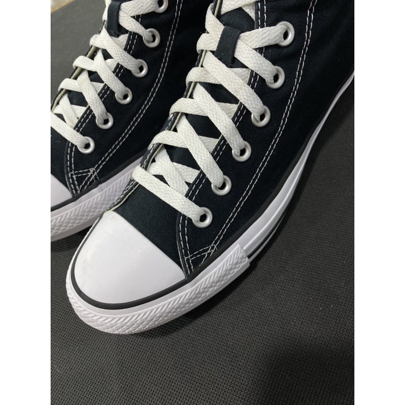 Giày Converse classic màu đen cổ cao size 42 CHÍNH HÃNG ĐÃ QUA SỬ DỤNG |  Shopee Việt Nam