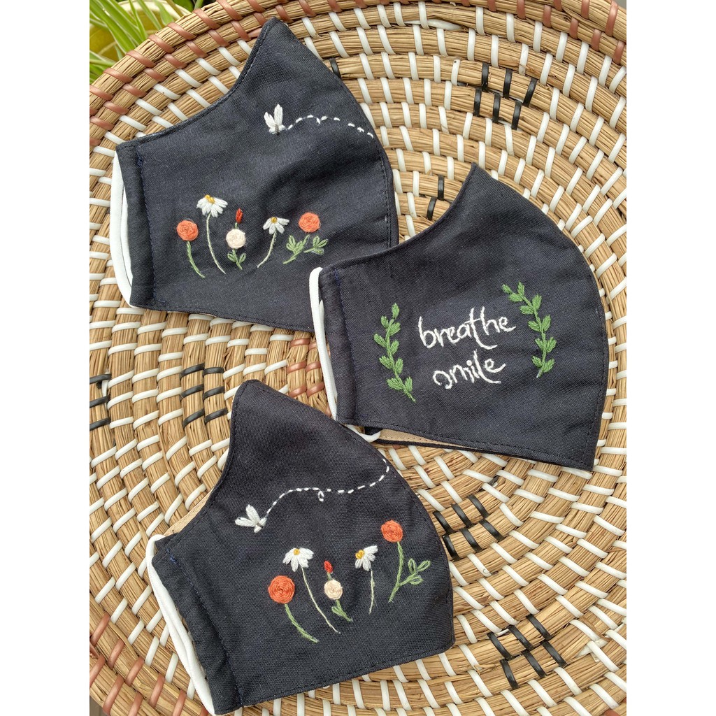Khẩu trang vải kháng khuẩn linen thêu tay 3 lớp - Hand Embroidered Linen 3 Layer Face Mask | BigBuy360 - bigbuy360.vn