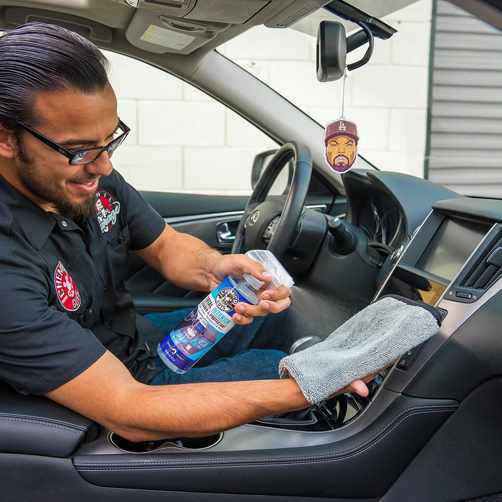 Dung dịch Vệ sinh và Dưỡng nhanh nội thất Chemical Guys Total Interior Cleaner and Protectant - 473ml.