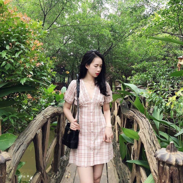 Đầm caro tay phồng