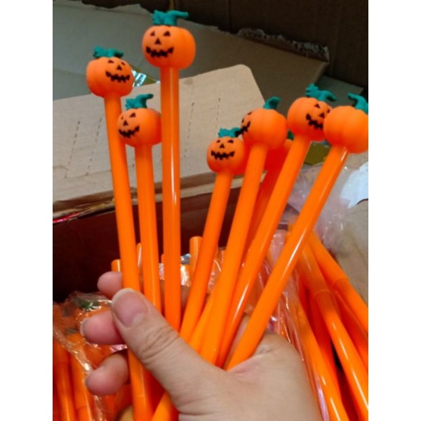 Bút Bí Ngô cho ngày Halloween