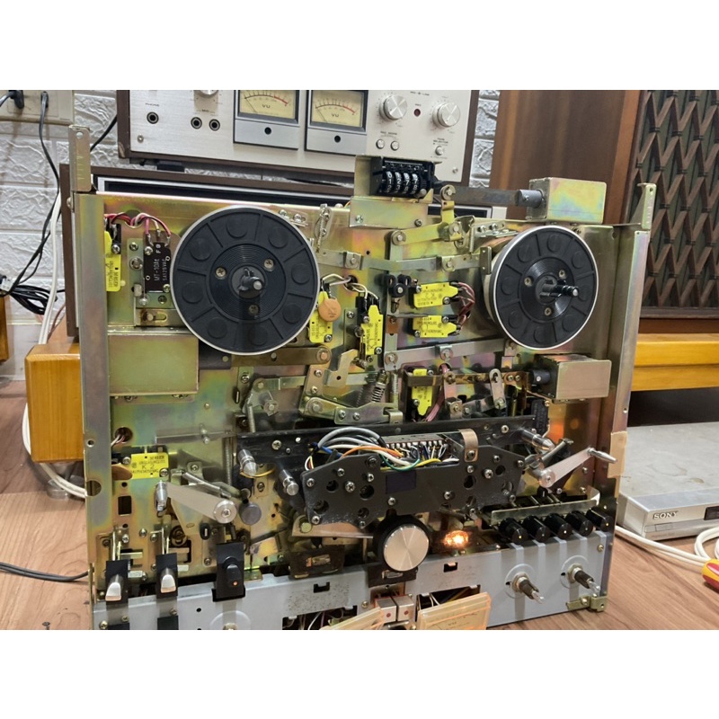 Đầu băng cối AKAI GX-265D xuất sắc