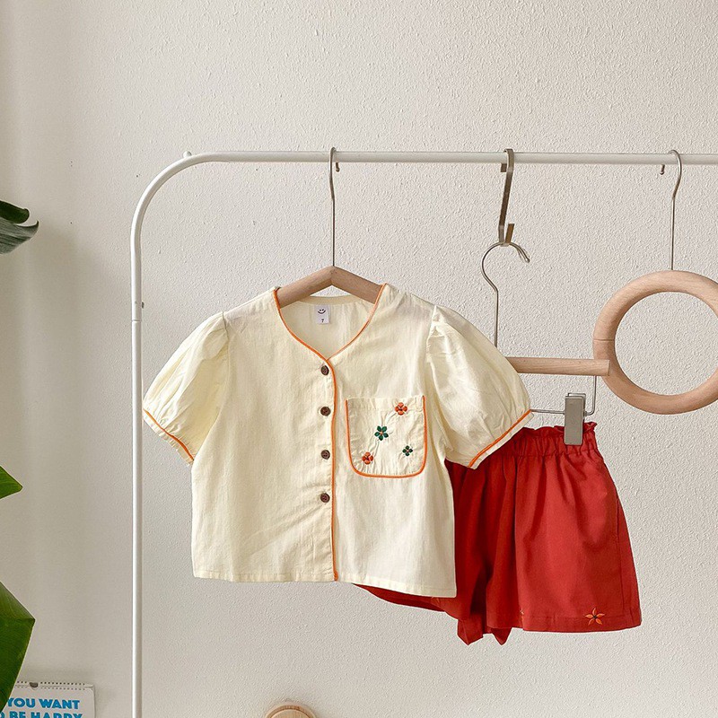 Set Đồ 2 Món Gồm Áo Sơ Mi Thêu Hoa + Quần Short Phong Cách Nhật Hàn Cho Bé Gái