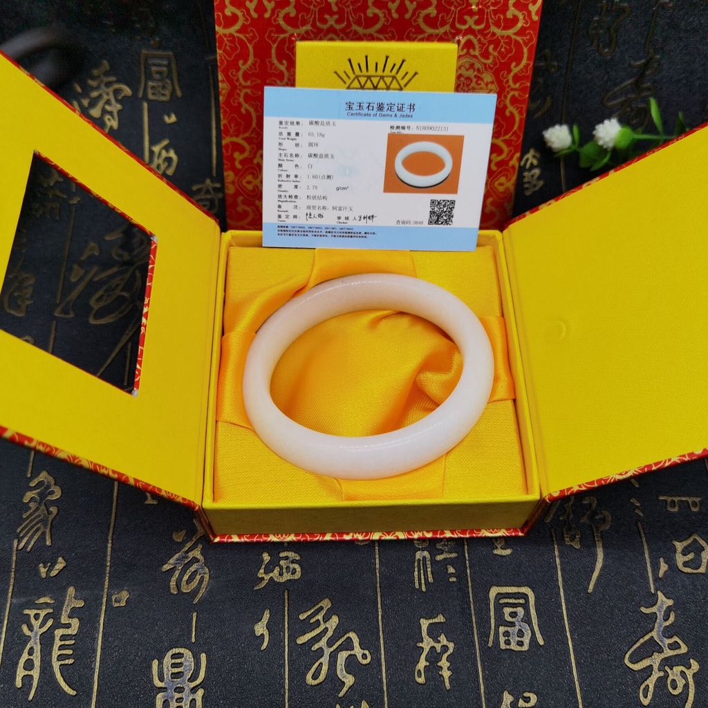 Vòng Tay Ngọc Bích Trắng Thời Trang