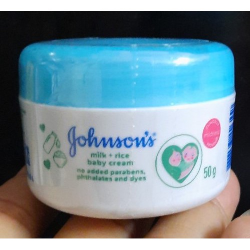 Kem dưỡng da Johnson Baby Cream nắp xanh 50g