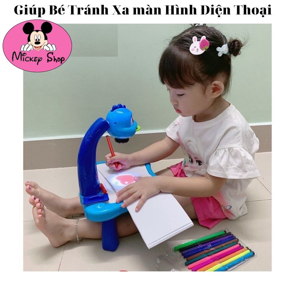 Bàn Vẽ Đèn Chiếu Sáng Thông Minh Cho Bé (Tặng 1 Cuốn Sách Vẽ + 12 Bút Màu)