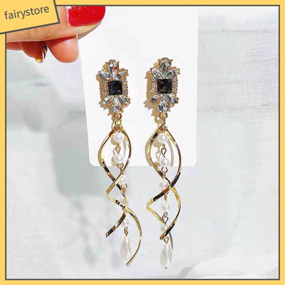 Bông Tai Dáng Dài Đính Ngọc Trai Giả Xinh Xắn