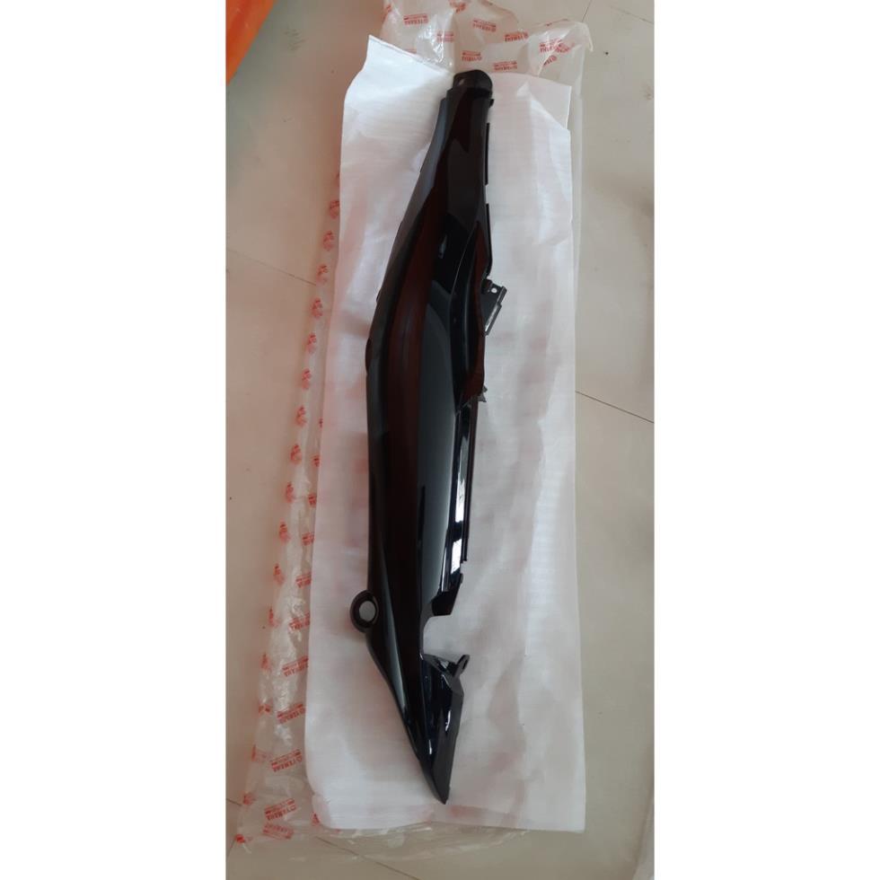 Ốp sườn Jupiter Gravita đen Yamaha