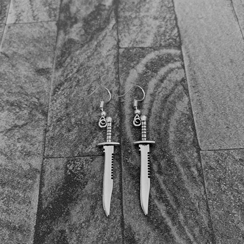 ❤~ Vintage Gothic Dagger Sword Pirate Medieval Renaissance Silver Finish Dangle Earrings Fashion Jewelry Unisex