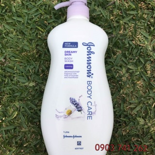 Sữa tắm trắng mịn da JOHNSON  BODY CARE1 Lít