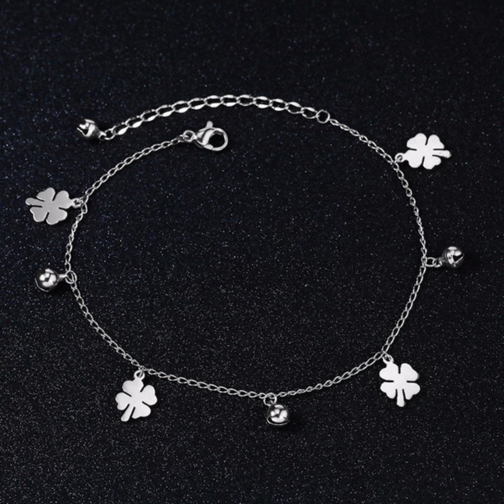 Lắc chân cỏ bốn lá may mắn gắn chuông sang trọng nữ tính Titan không đen