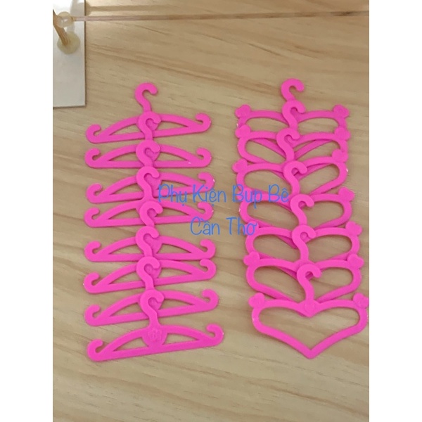 Set 20 móc áo cho bup bê Barbie, Xinyi, Kexin, Licca..