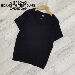 Áo phông cổ tim GAP