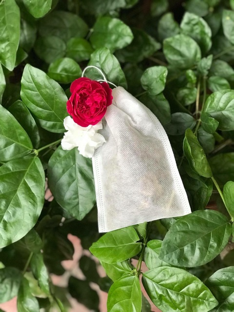 Thảo dược tắm bé ngăn ngừa mụn nhọt, mần ngứa