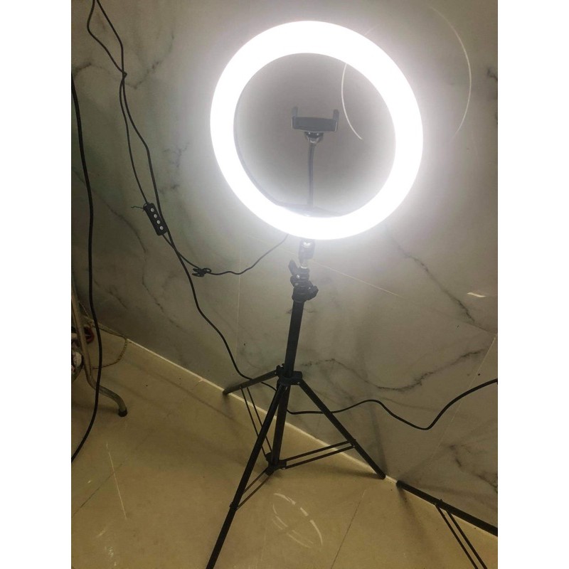 Đèn led livestream bán quần áo, titok, trang điểm,