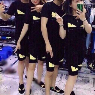 Bộ thể thao đôi mắt vàng