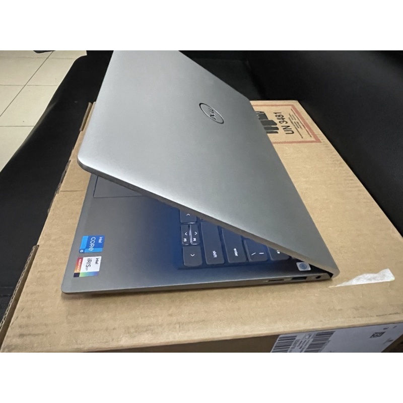 Máy tính xách tay Dell inspiron 15 5510 Mới nguyên seal | BigBuy360 - bigbuy360.vn