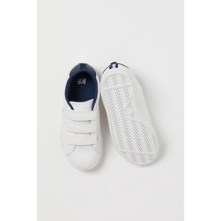 GIÀY SNEAKER HM DƯ XỊN BÉ TRAI