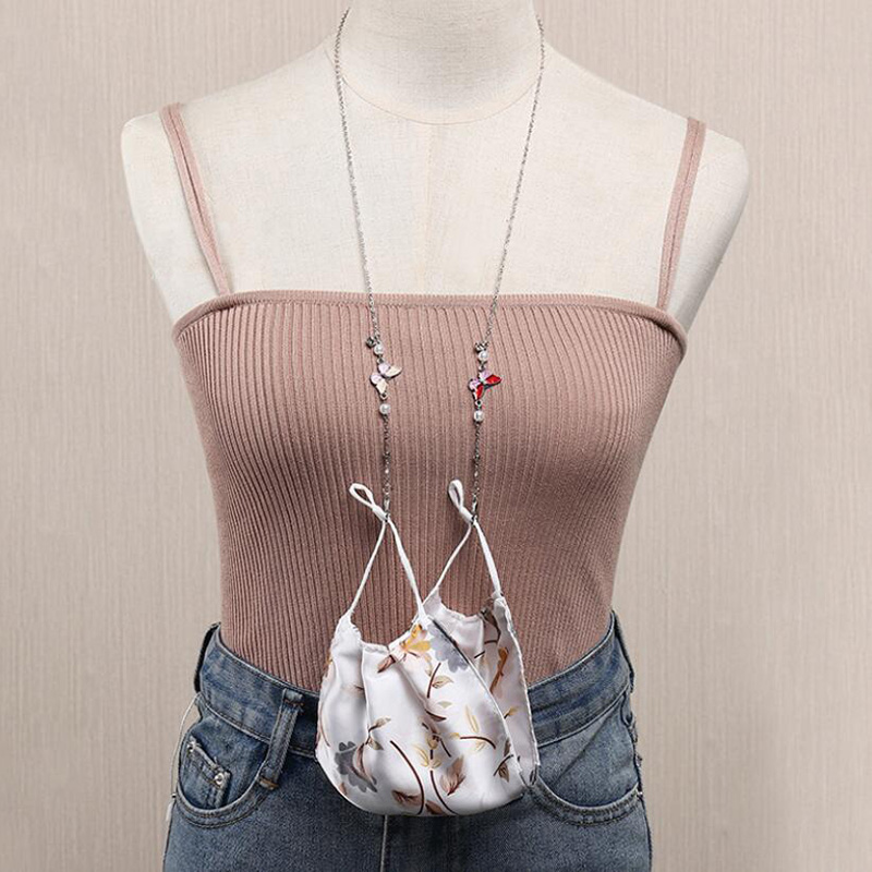 Dây treo khẩu trang phối hình con bướm đơn giản