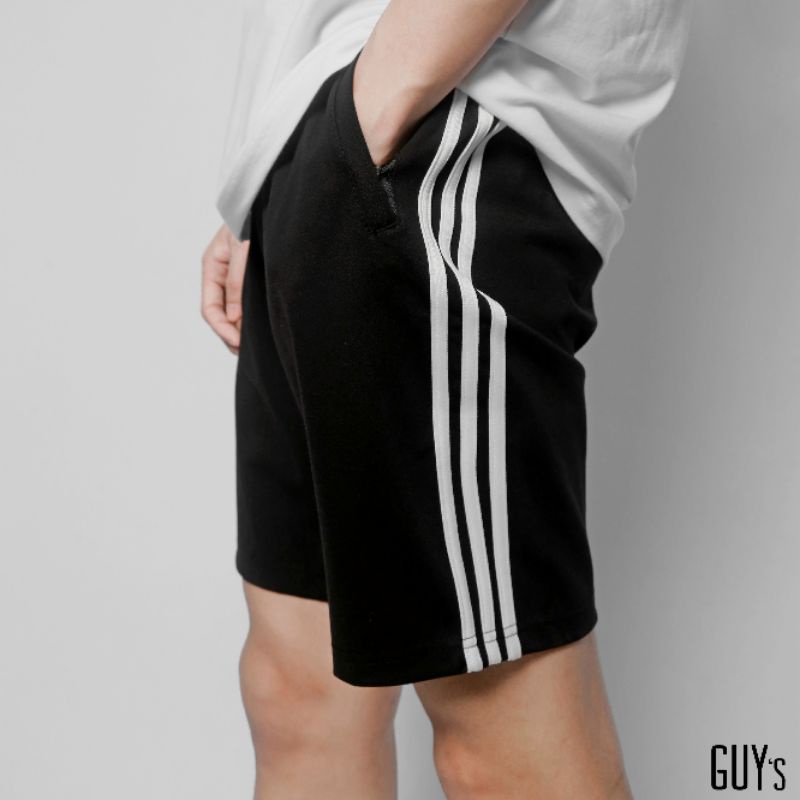 Quần D-Stripe Shorts GUY's Closet, Chất liệu thun lạnh co dãn, Kẻ 3 sọc, Màu đen