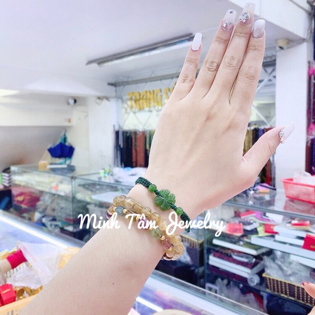 Cỏ bốn lá Ngọc xanh láVòng tay may mắn cỏ bốn lá Ngọc Sơn Thuỷ