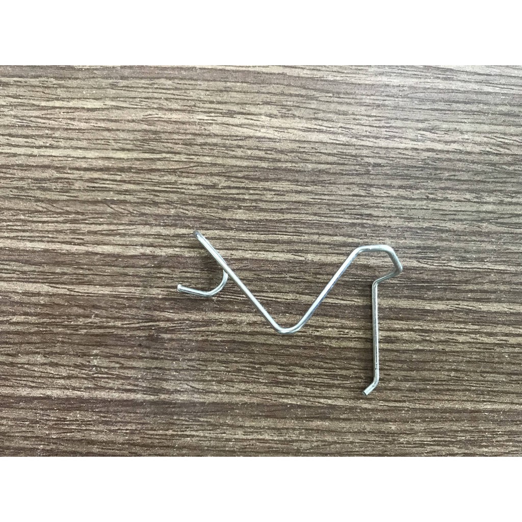 Phe sắt bắt bóng đèn h4 xe máy