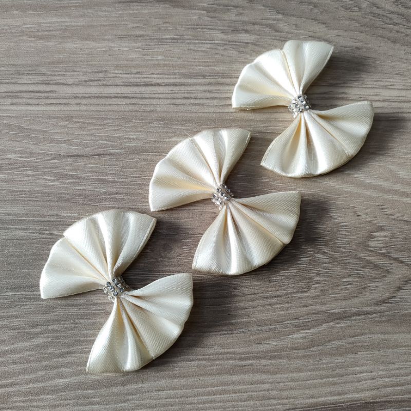 Nơ Trang Trí Nhỏ