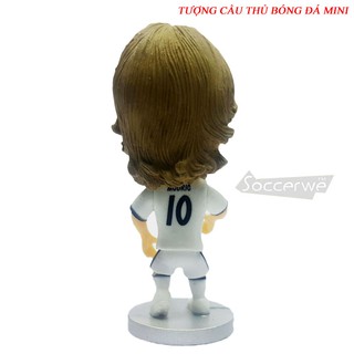 Tượng cầu thủ bóng đá Modric