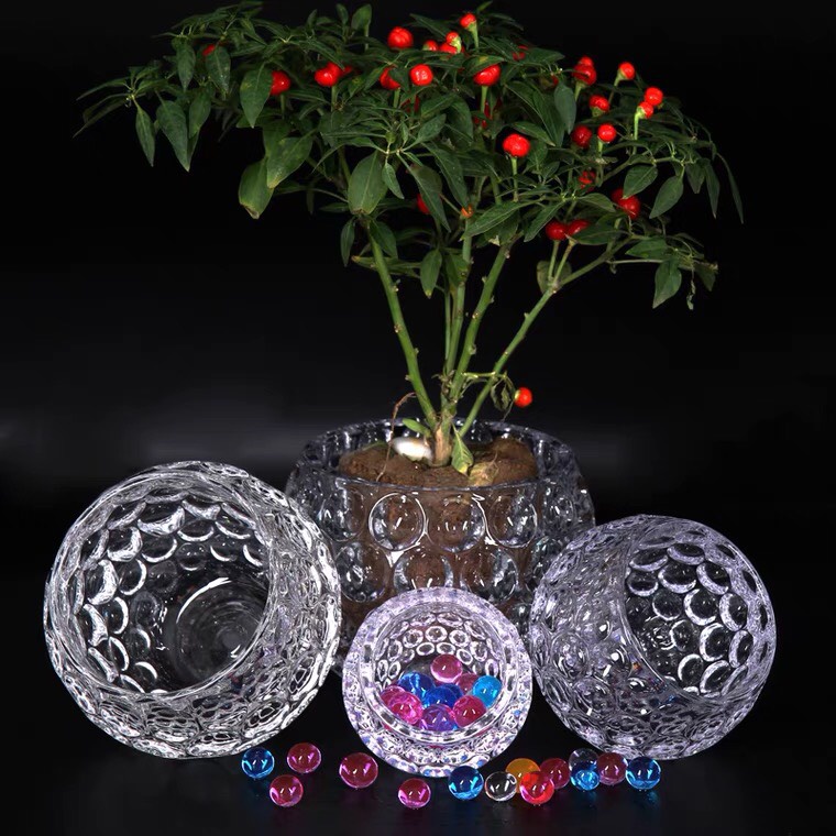 Ly thủy tinh hình giọt nước