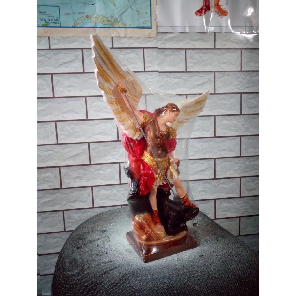 8. Tượng thiên thần Micae cao 40cm