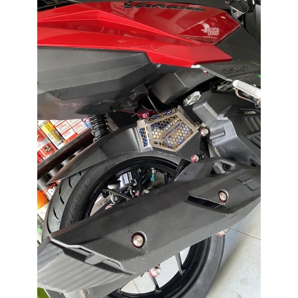 Nắp che nước mát phụ titan Vario, Ab