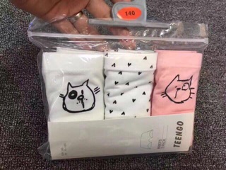 Quần chip đùi bé gái 