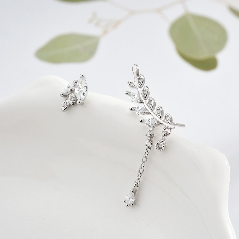 Bông tai dáng dài đính đá xinh xắn thanh tao hình giọt sương rơi nhánh lá ANTA Jewelry - ATJ7001