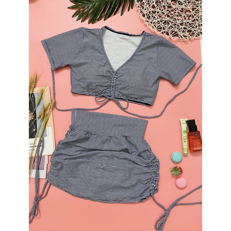 Bikini biển 2 mảnh ❤️ Siêu hót ❤️ Đồ bơi tay ngắn phối quần đùi váy nhún 2 bên | BigBuy360 - bigbuy360.vn