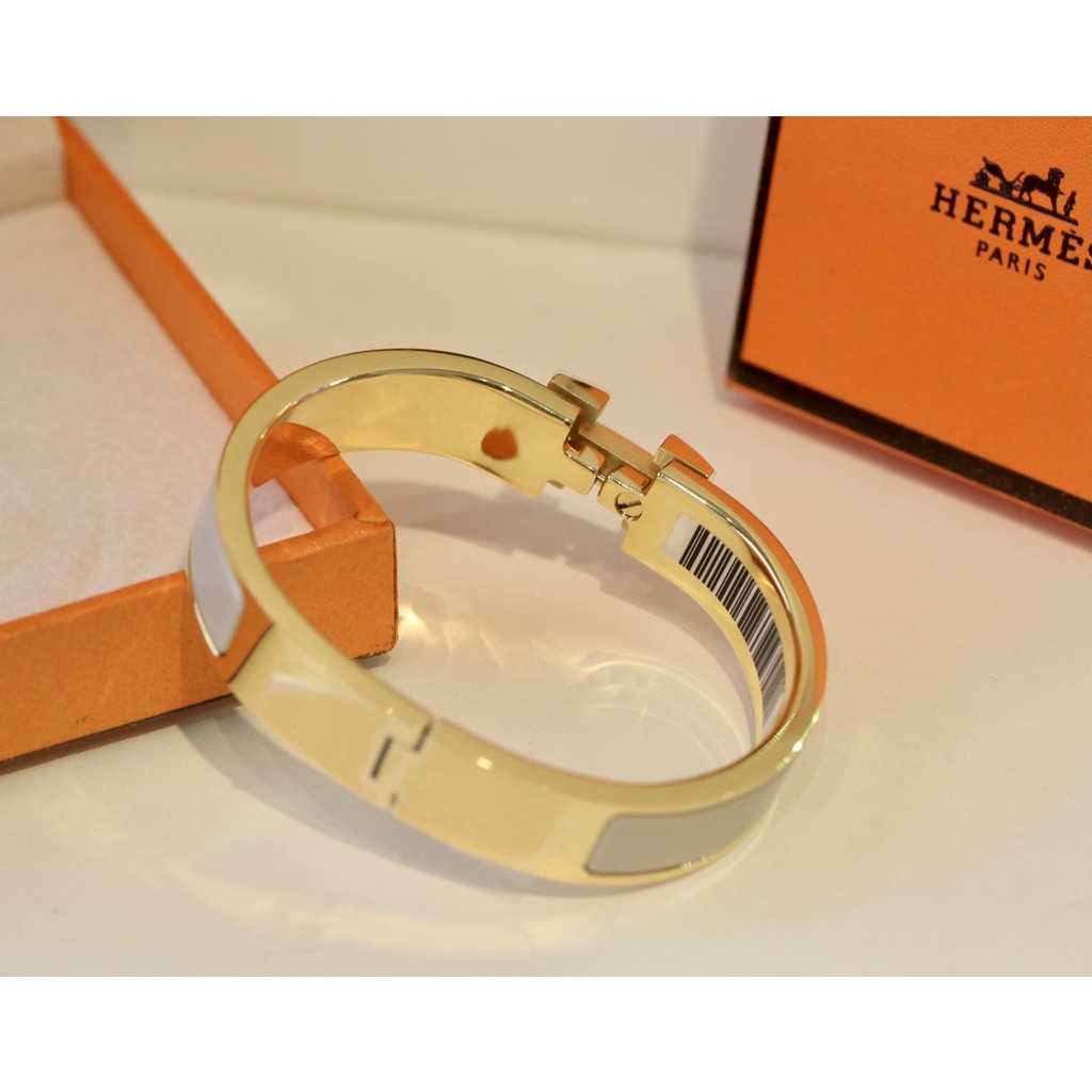 Vòng tay thời trang nữ cao cấp Hermes HM với thiết kế sành điệu, thanh lịch và cá tính