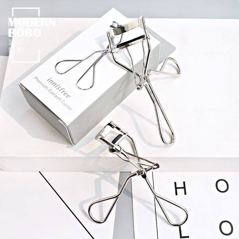 Tạo Hàng Mi Cong Vút Tự Nhiên Với Kẹp Bấm Mi Innisfree Premium Eyelash