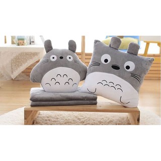 Chăn kèm gối 3 trong 1 hình mèo Totoro dễ thương
