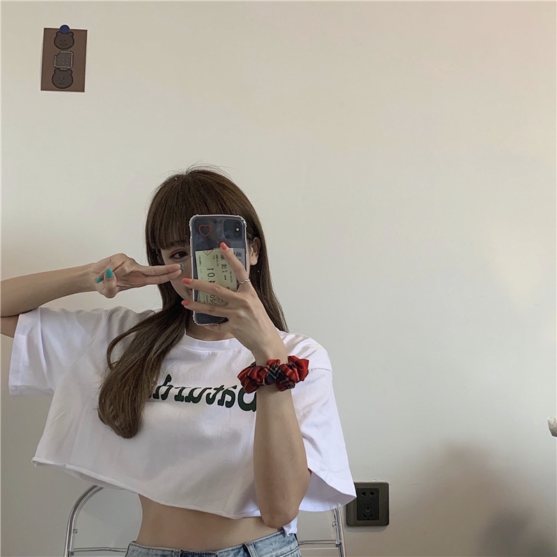 Áo thun croptop nữ dáng rộng