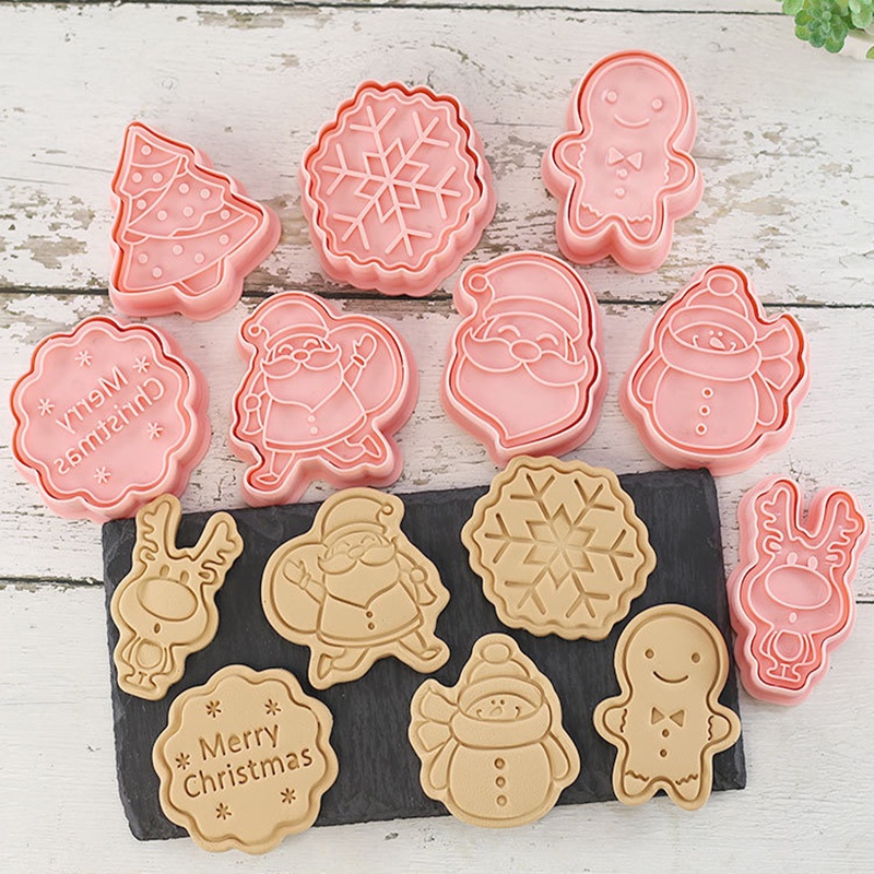 Bộ 8 Khuôn Làm Bánh Quy / Kẹo Đường Hình Ông Già Noel / Tuần Lộc 3D Bằng Nhựa Dễ Thương