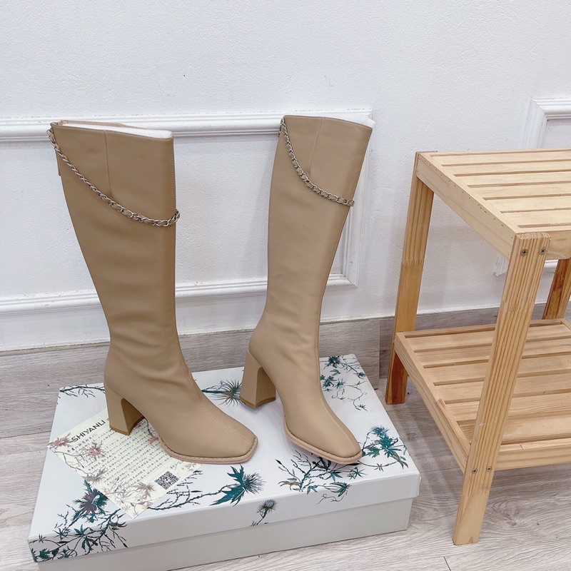 Bốt nữ boots đùi chất da mịn lì mềm xịn dây xích gót vuông trụ cao 9p fullbox có hộp xịn